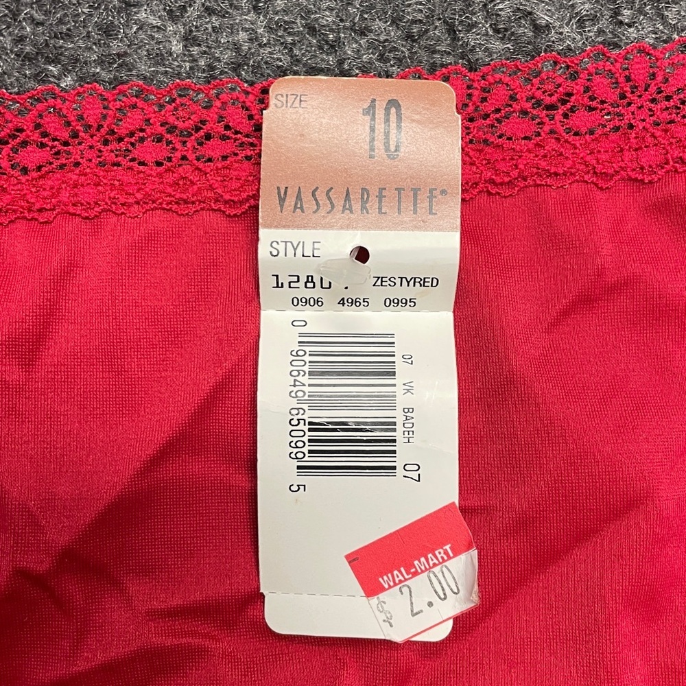 vassarette Hipster Red panties low cut comfort fit NWT Size 10/XXXL - Picture 3 of 5